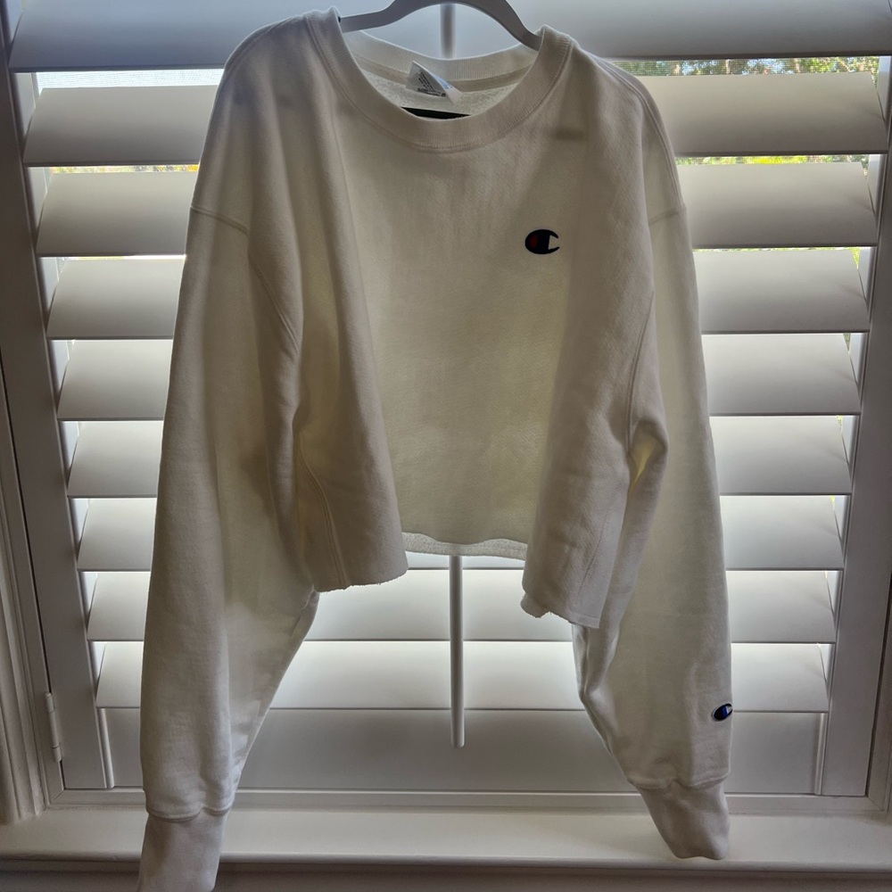 Cropped White Champion Crewneck